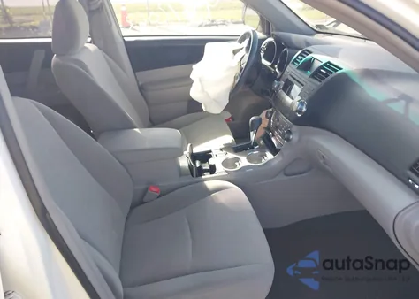 2012 Toyota Highlander Base V6 из США, поврежденный, VIN 5TDBK3EH4CS165957